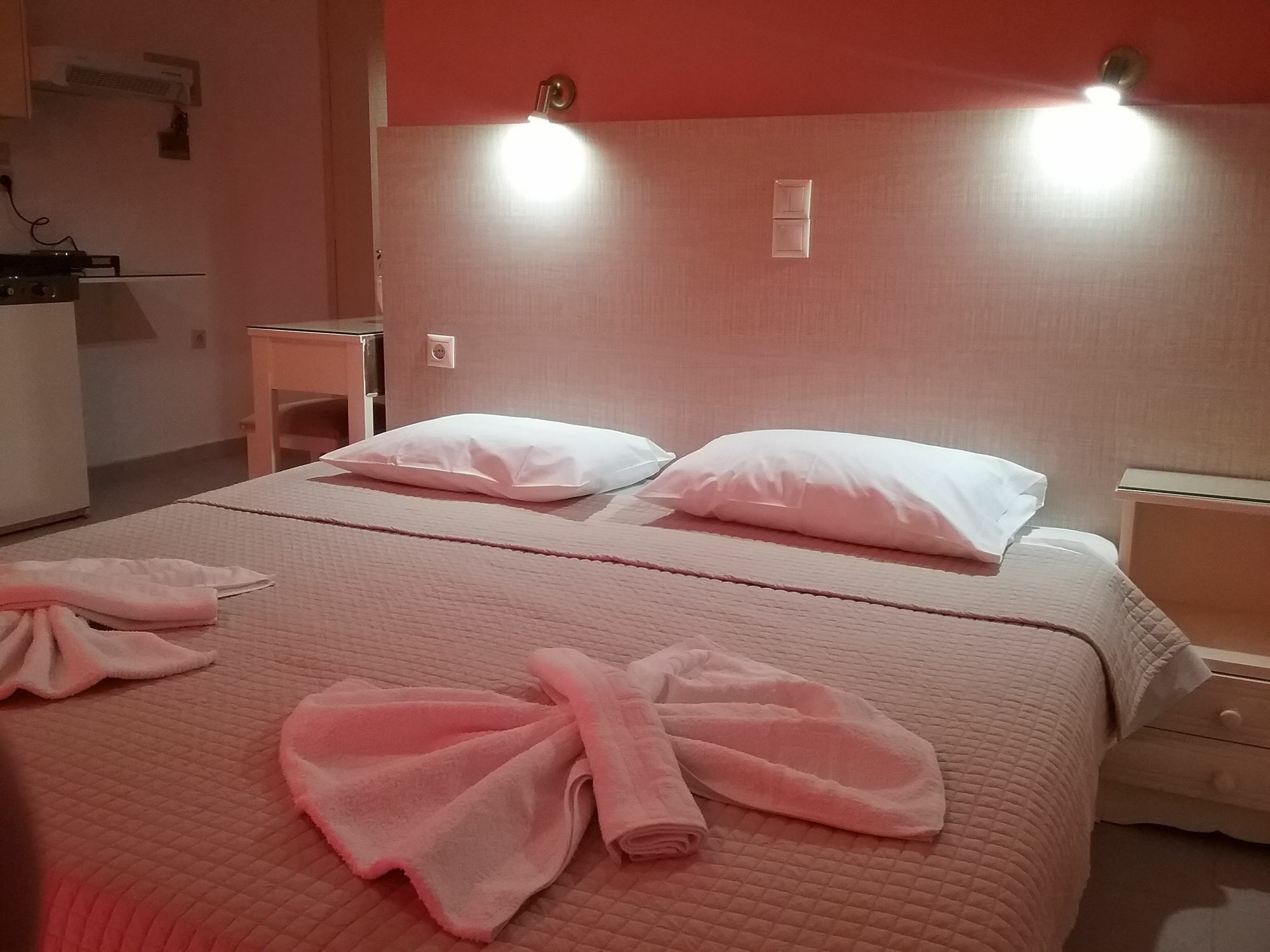 Ilona Apartments Chania  ภายนอก รูปภาพ