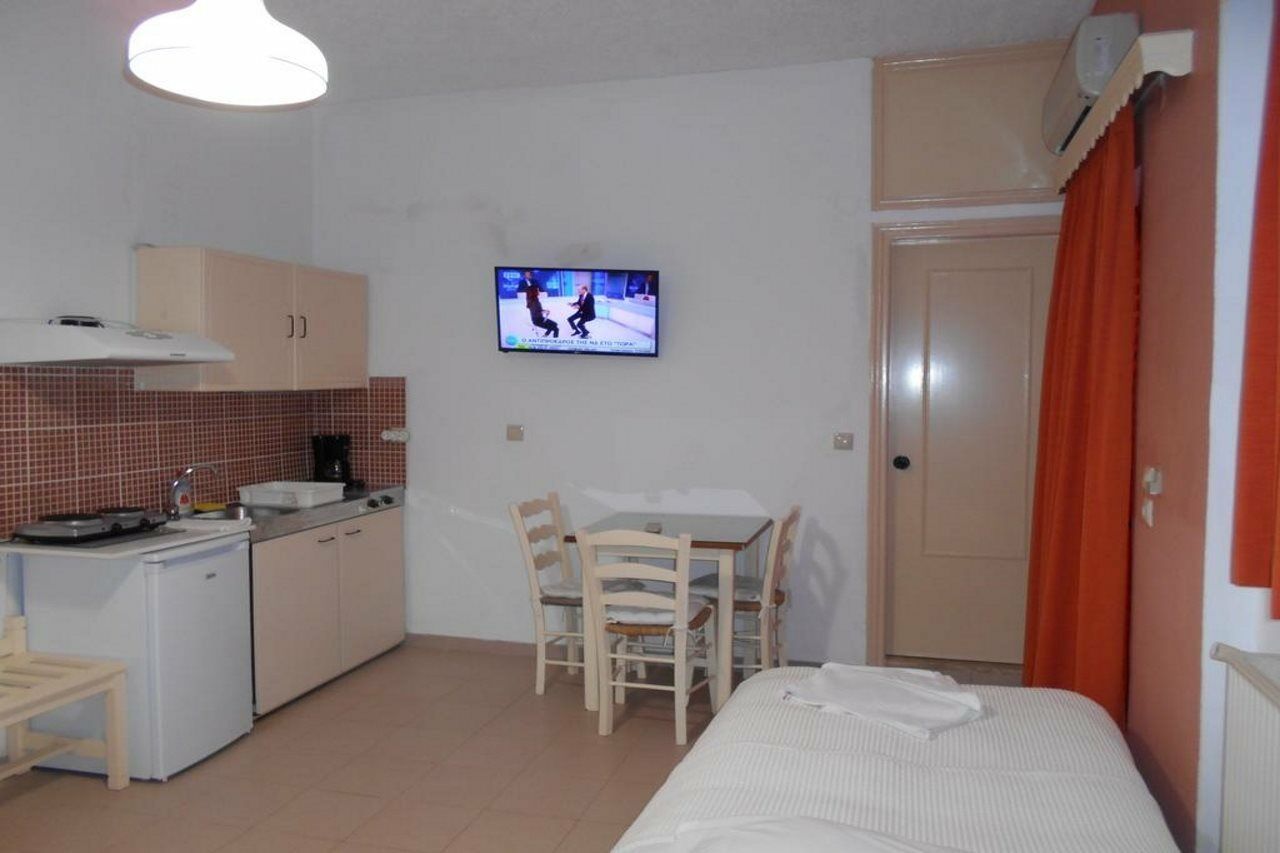 Ilona Apartments Chania  ภายนอก รูปภาพ